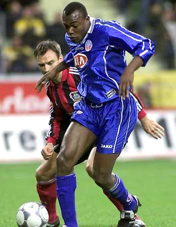 尤其是他在 尤其是他在